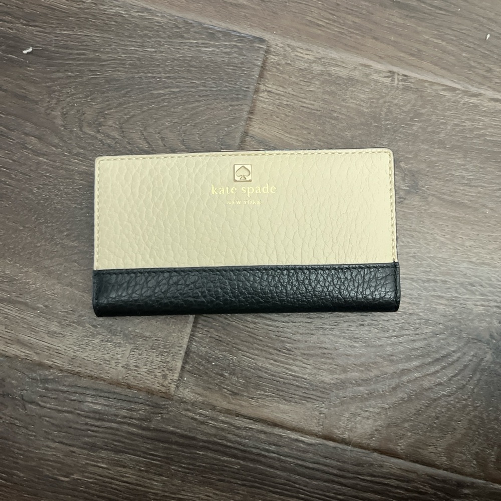 Kate Spade Black and Cream Leather Wallet